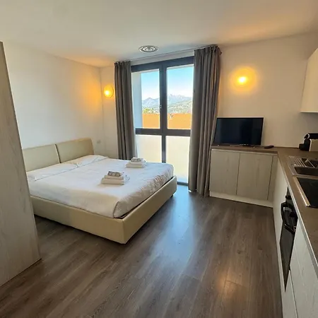 Residenza Decimina Varenna